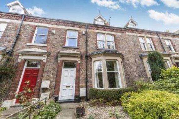 6 Bedroom Terraced